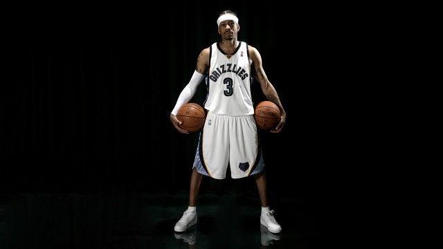 爱游戏app下载-“埃尔斯·霍斯特：南非羚羊队的关键中场英雄”